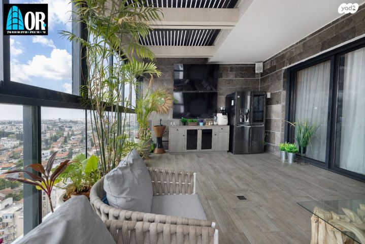 גג/ פנטהאוז, שדרות הרצל, השופטים צפון, רמלה