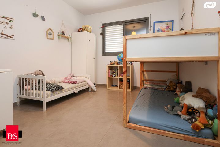 דירה, חנה רובינא, יפה נוף, כפר יונה