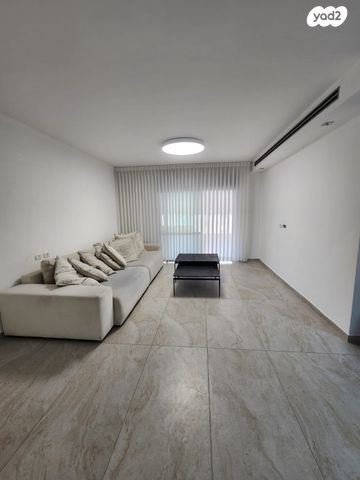 דירה, עוזי נרקיס 8, רמות הרכס, באר שבע