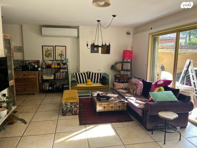 בית פרטי/ קוטג', א.ד. גורדון, נווה מגן, רמת השרון