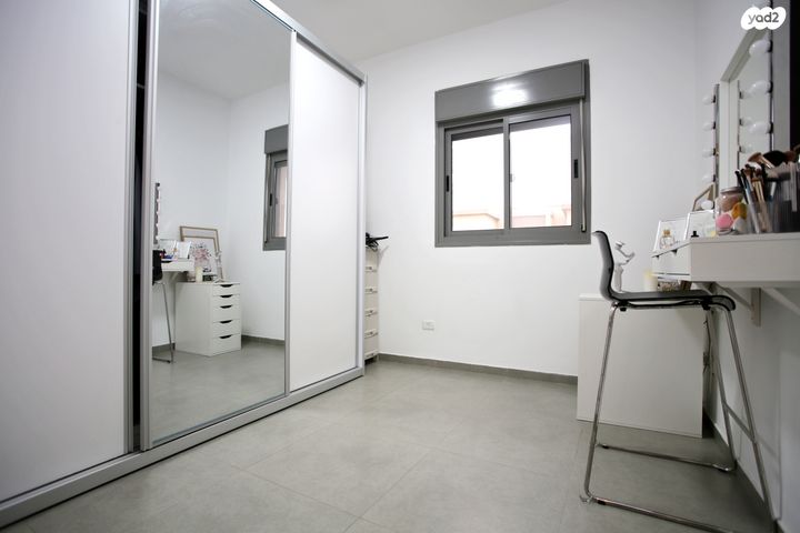 דירה, סלעית, צהלה, ירוחם