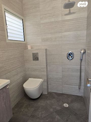 גג/ פנטהאוז, מקס נורדאו, דרום מערב ותיק, בת ים