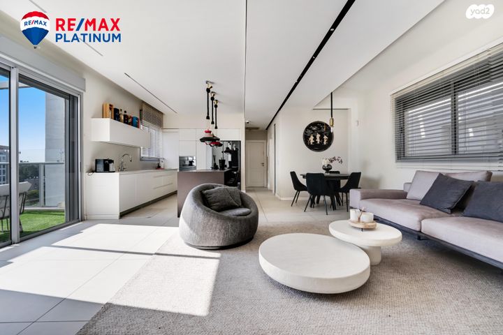 גג/ פנטהאוז, שטרן, קרית אונו