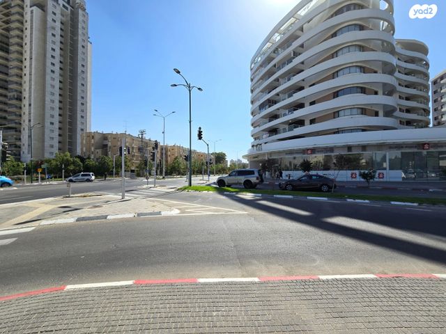 גג/ פנטהאוז, ראובן רובין, באר שבע