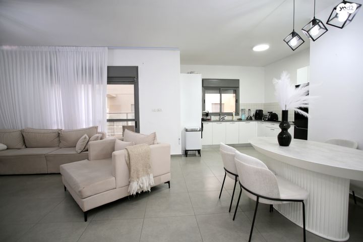 דירה, סלעית, צהלה, ירוחם