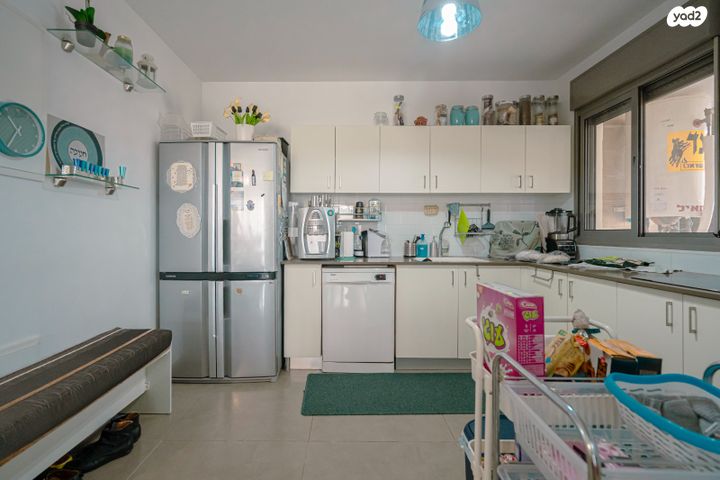 דירה, תאנה, החורש, חריש