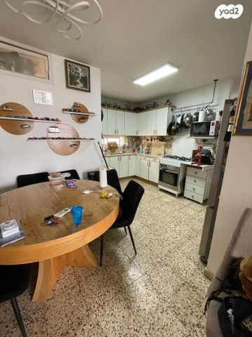 דירה, קרית ספיר, כפר סבא