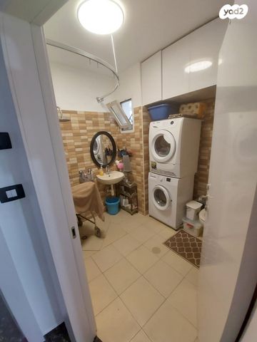 דירה, אבות ישורון 11, רובע ה', אשדוד