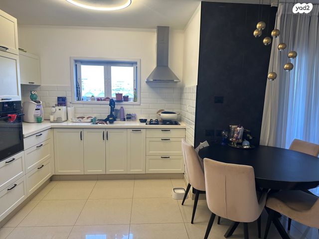 טריפלקס, לכיש, נווה אילן, אשקלון