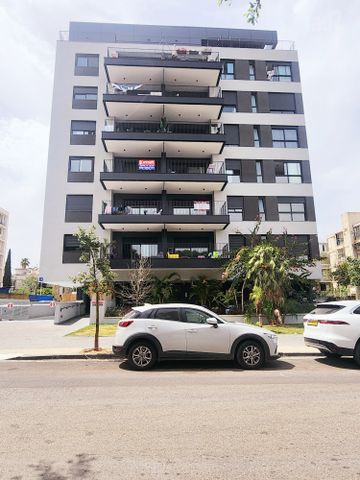 דירה למכירה בתל אביב יפו (תיווך) — 2