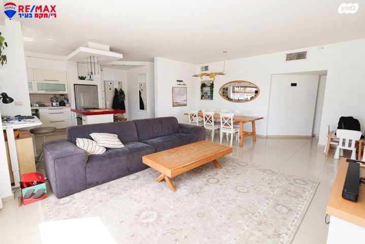 דירה, הנדיב, מרכז, הרצליה