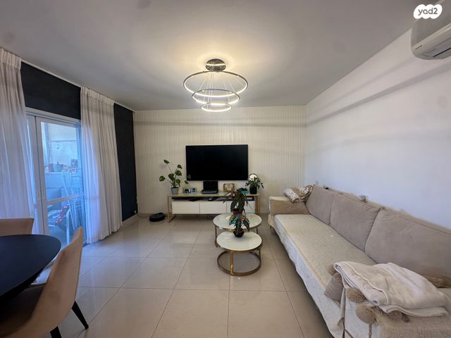 טריפלקס, לכיש, נווה אילן, אשקלון