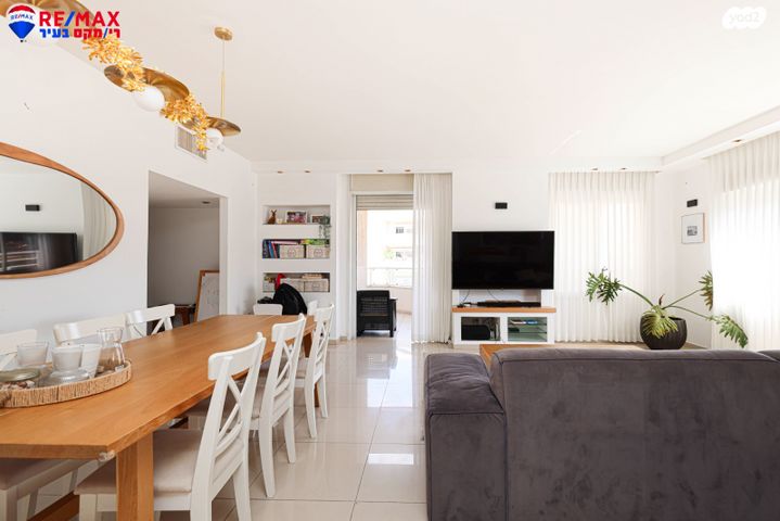 דירה, הנדיב, מרכז, הרצליה