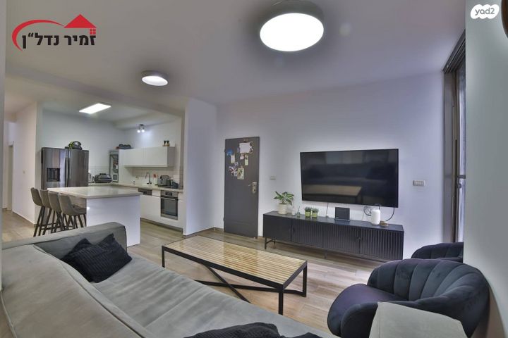 דירת גן, י.ל. פרץ, אגרובנק, חולון