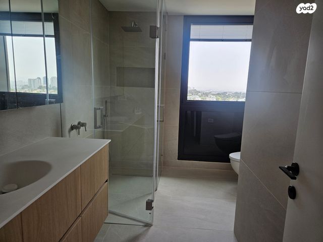 דירה, פנחס רוזן, שיכון דן, נווה דן, תל אביב יפו