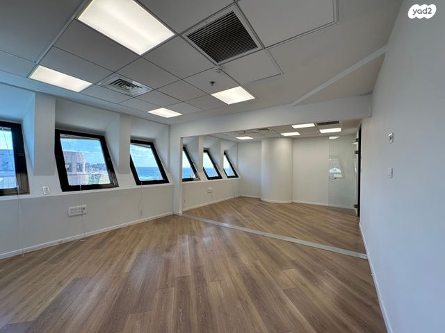 משרדים, נווה צדק, תל אביב יפו