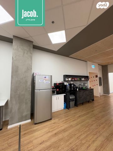 משרדים, אזור תעשיה, טירת כרמל