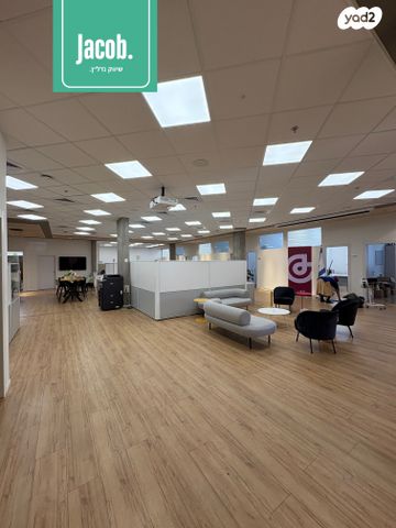 משרדים, אזור תעשיה, טירת כרמל