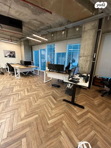 דרך מנחם בגין 