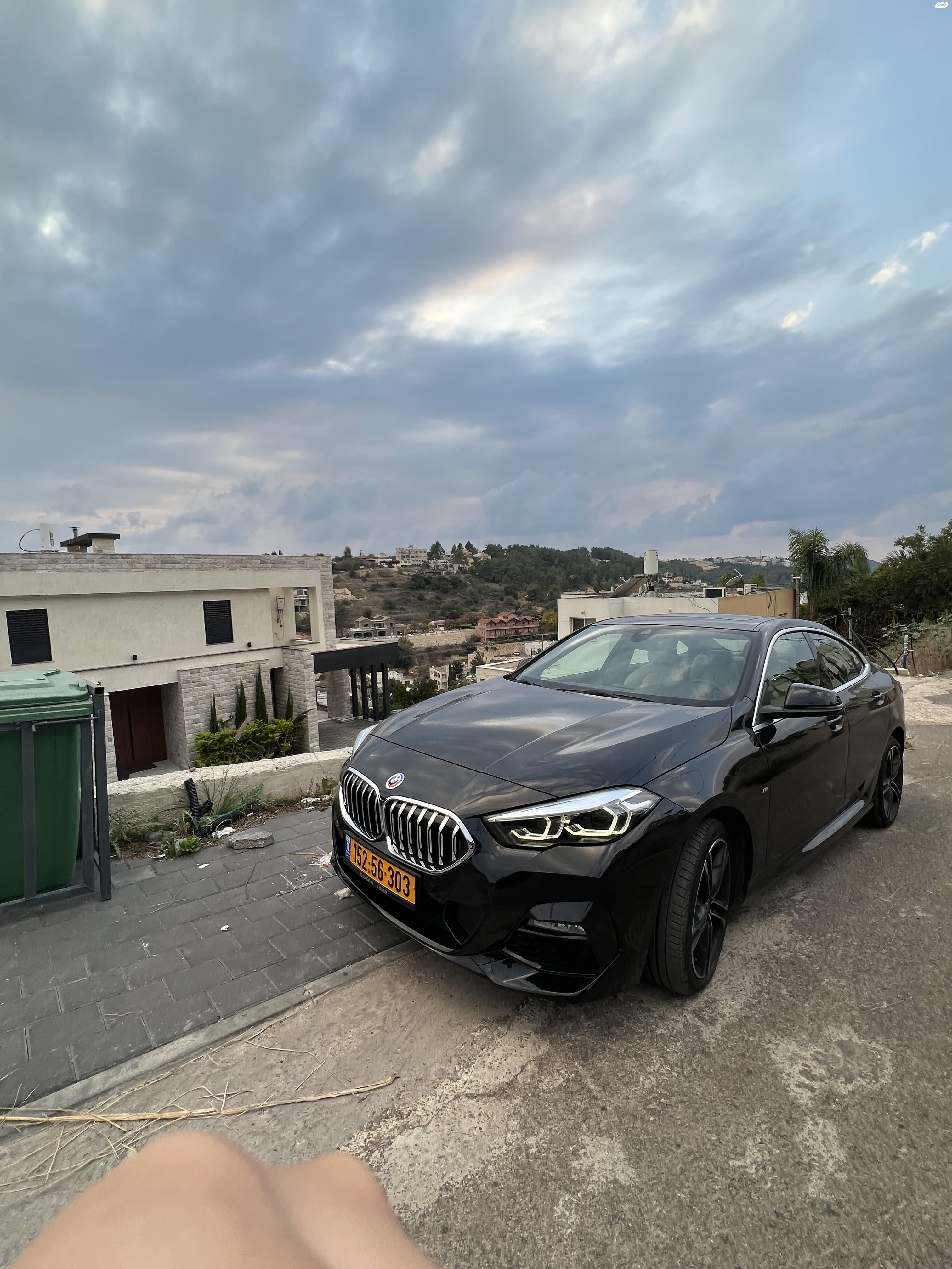 מודעת רכב ב מ וו סדרה 2