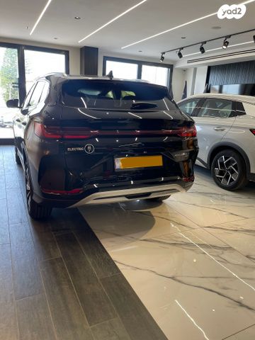 בי.ווי.די סיל U