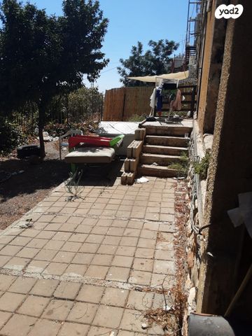 דירת גן, דוד רמז, דרום, צפת