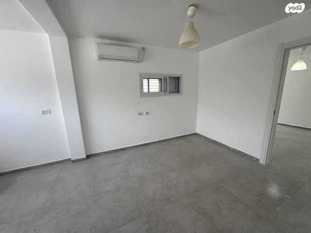 בית פרטי/ קוטג', שאר העיר, קרית עקרון