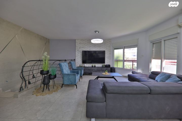 בית פרטי/ קוטג', דן 10, מרכז העיר, סביניה, הוותיקה, קרית ביאליק