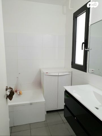 דירה, יאנוש קורצ'אק, קרית נורדאו, נתניה