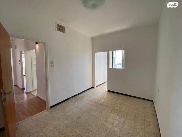 דירה, רוטשילד 56, בת ים