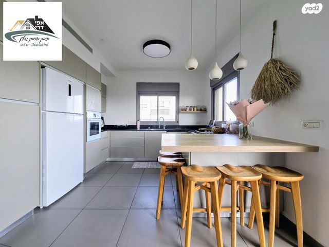 גג/ פנטהאוז, שושנת העמקים 52, רמת אמיר, קדימה צורן