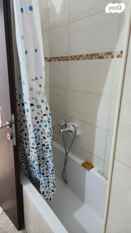 דו משפחתי, קדומים