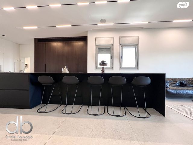 גג/ פנטהאוז, שלמה ארגוב, רמות רחל , ארנונה החדשה, ירושלים