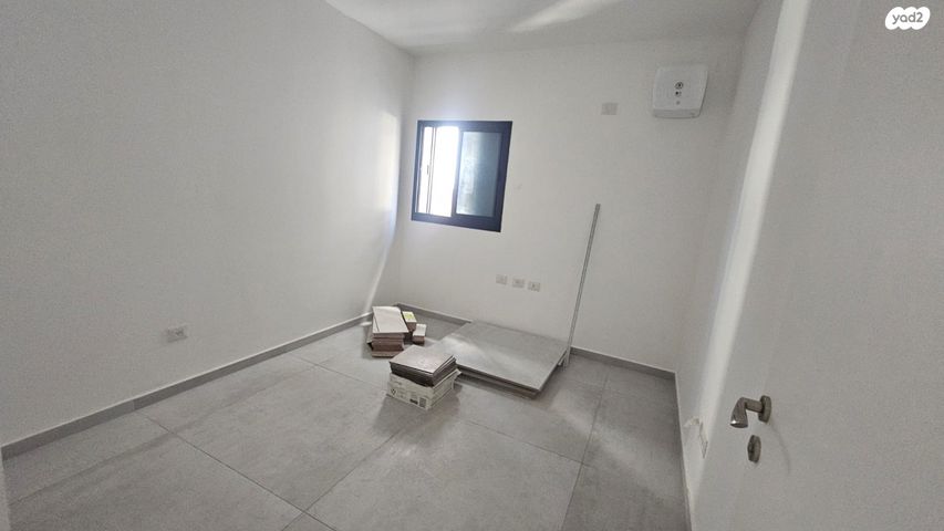 דירה, הרב חבה אליהו, שכונת חשמונאים, מרכז העיר א, רמת גן