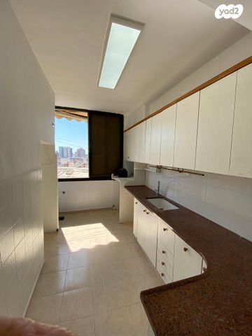 דירה, רוטשילד 56, בת ים