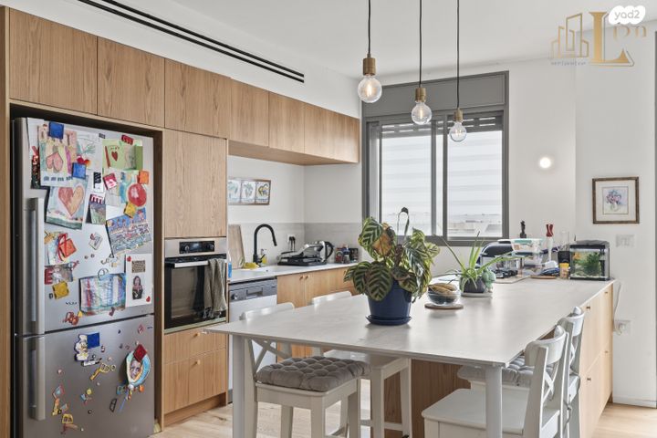 דירה, יעקב גולד, נאות הראשונים, מזכרת בתיה