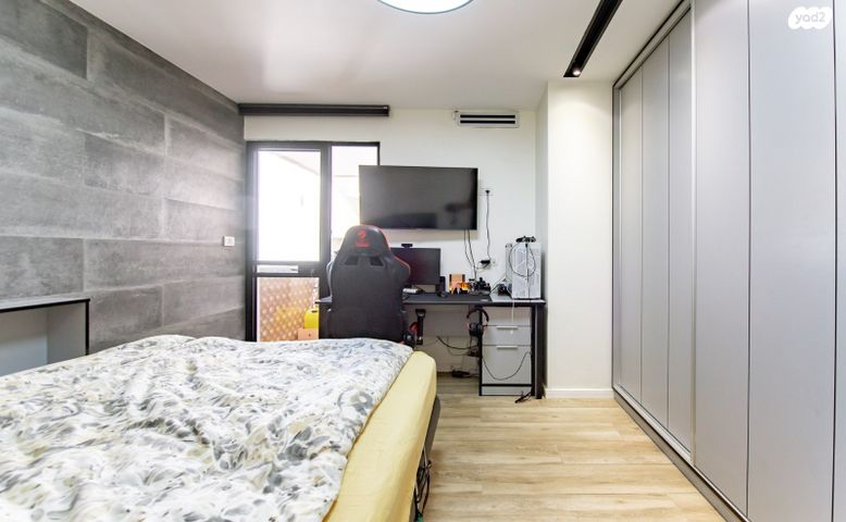 דירה, אסירי ציון, קרית שלום, תל אביב יפו