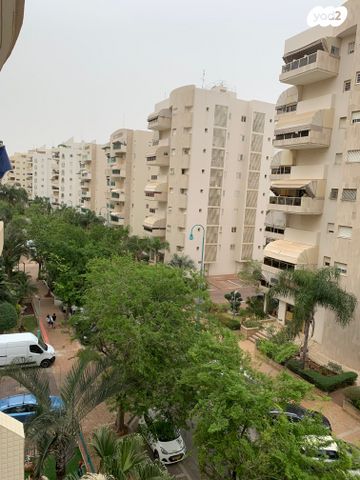 דירה, הצופים 8, נעורים, ראשון לציון