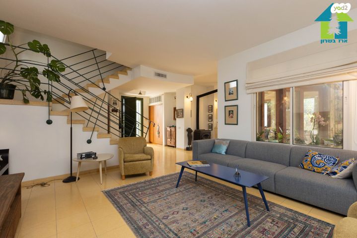 בית פרטי/ קוטג', חרות