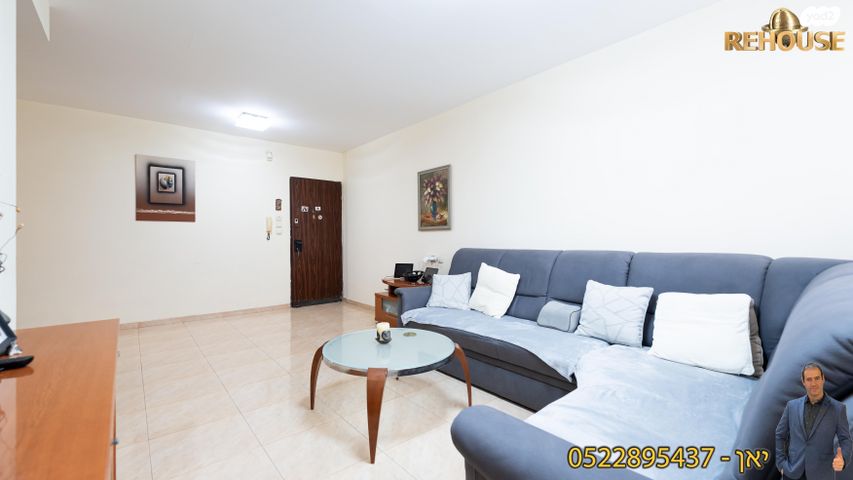 דירה, יהושפט המלך, רובע י"ג, אשדוד