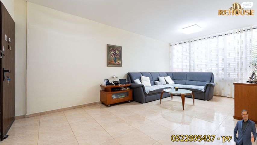 דירה, יהושפט המלך, רובע י"ג, אשדוד