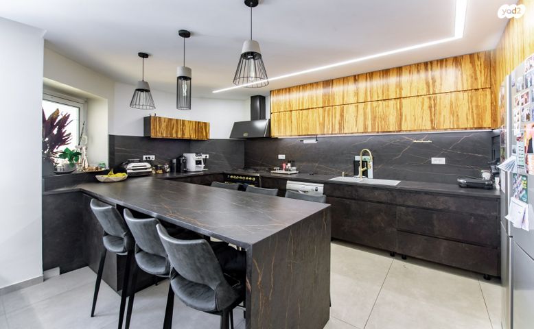 דירה, אסירי ציון, קרית שלום, תל אביב יפו