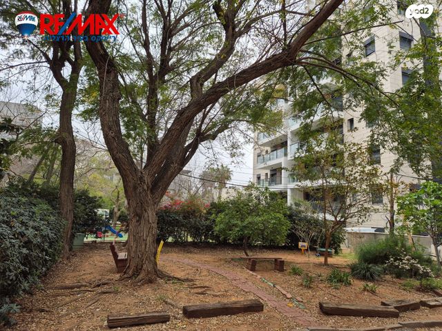 דירה, העלייה השנייה, הרצליה הירוקה, נווה עובד, הרצליה