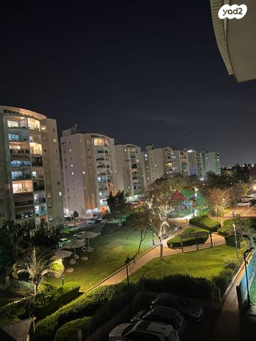 דירה, הצופים 8, נעורים, ראשון לציון