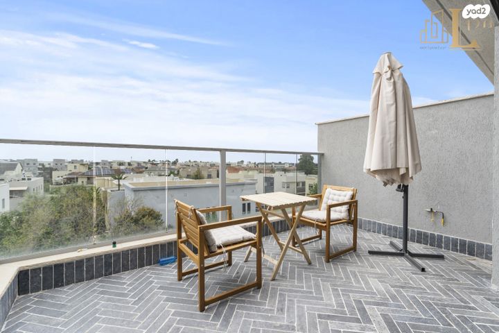 דירה, יעקב גולד, נאות הראשונים, מזכרת בתיה