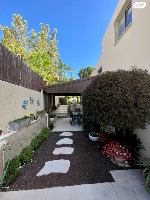 דו משפחתי, קמיל הויסמנס, הוד הכרמל, דניה, חיפה