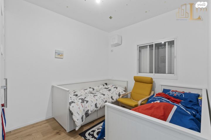 דירה, יעקב גולד, נאות הראשונים, מזכרת בתיה