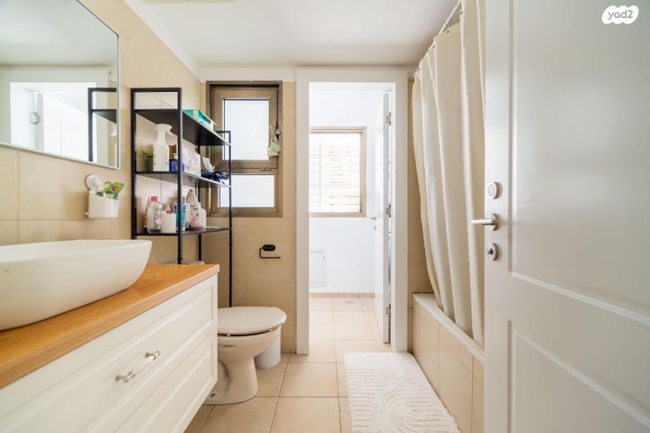 דירה, פנחס מאירי, נווה גן, פתח תקווה