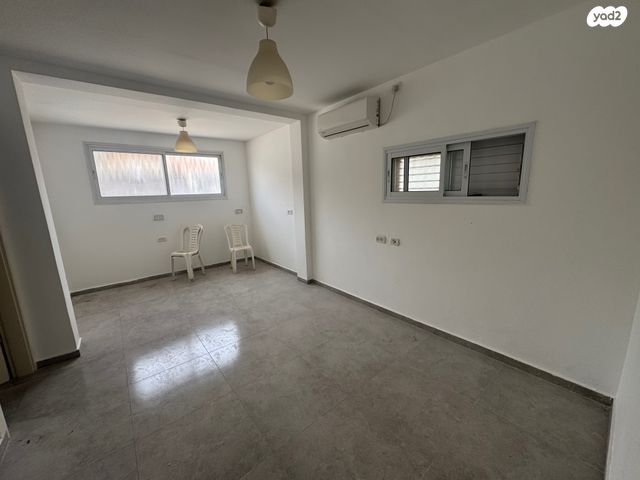 בית פרטי/ קוטג', שאר העיר, קרית עקרון