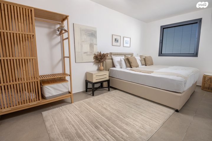 גג/ פנטהאוז, שער פלמר, תחנת רכבת השמונה, חיפה